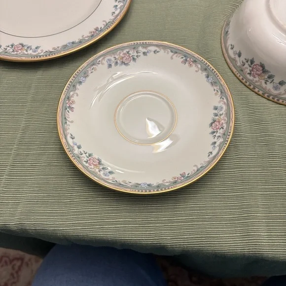 Lenox Spring Vista Floral Tea Set - Cream and Gold (Set 2)